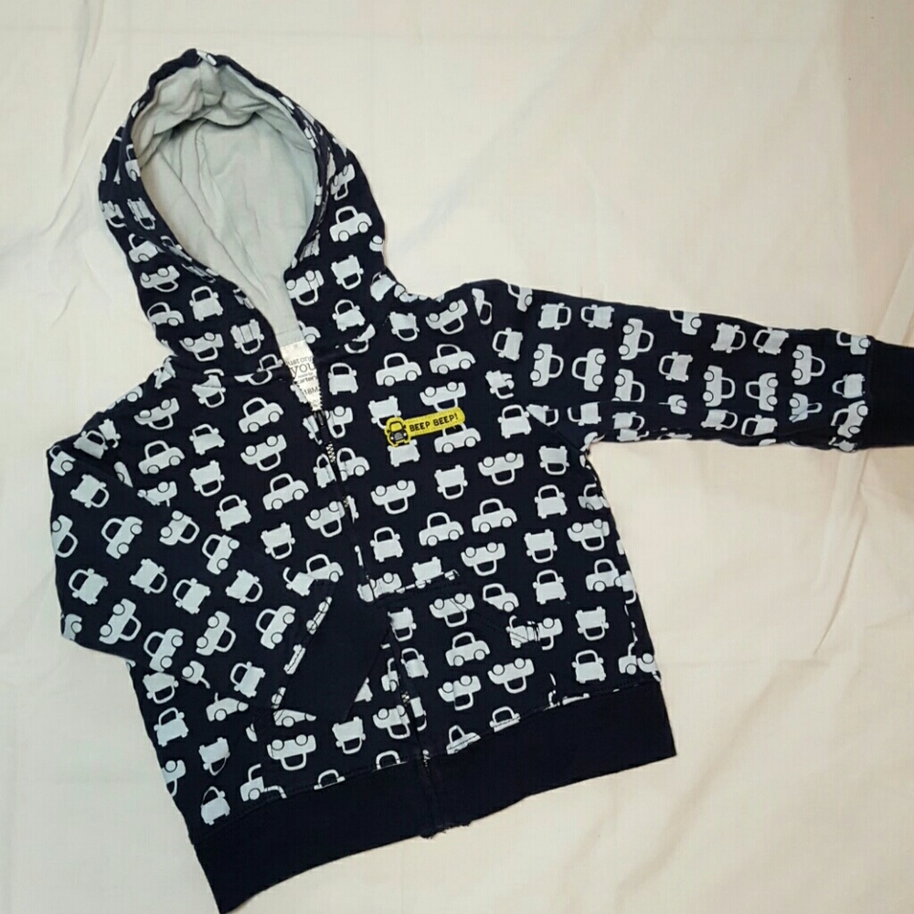 Car print hoodie