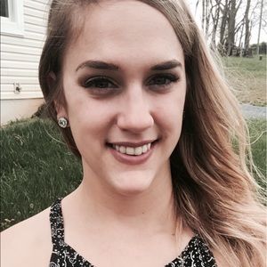 Meet your Posher, Carolyn