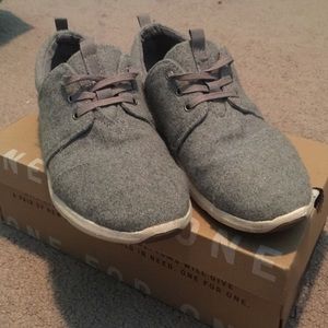 Tom's Gray Del Ray Sneakers