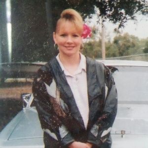 Meet your Posher, Andrea