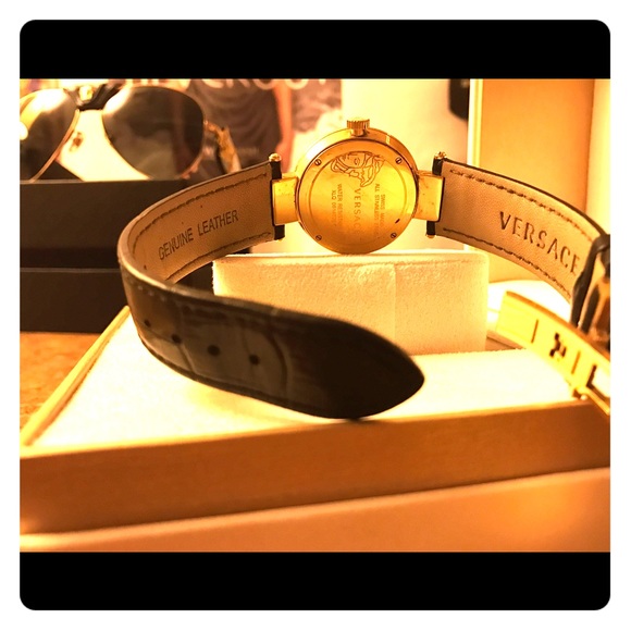 Men\'s Versace watch