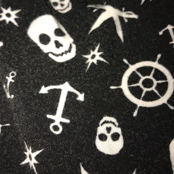 Pirate Skull Dress - Picture 3 of 3