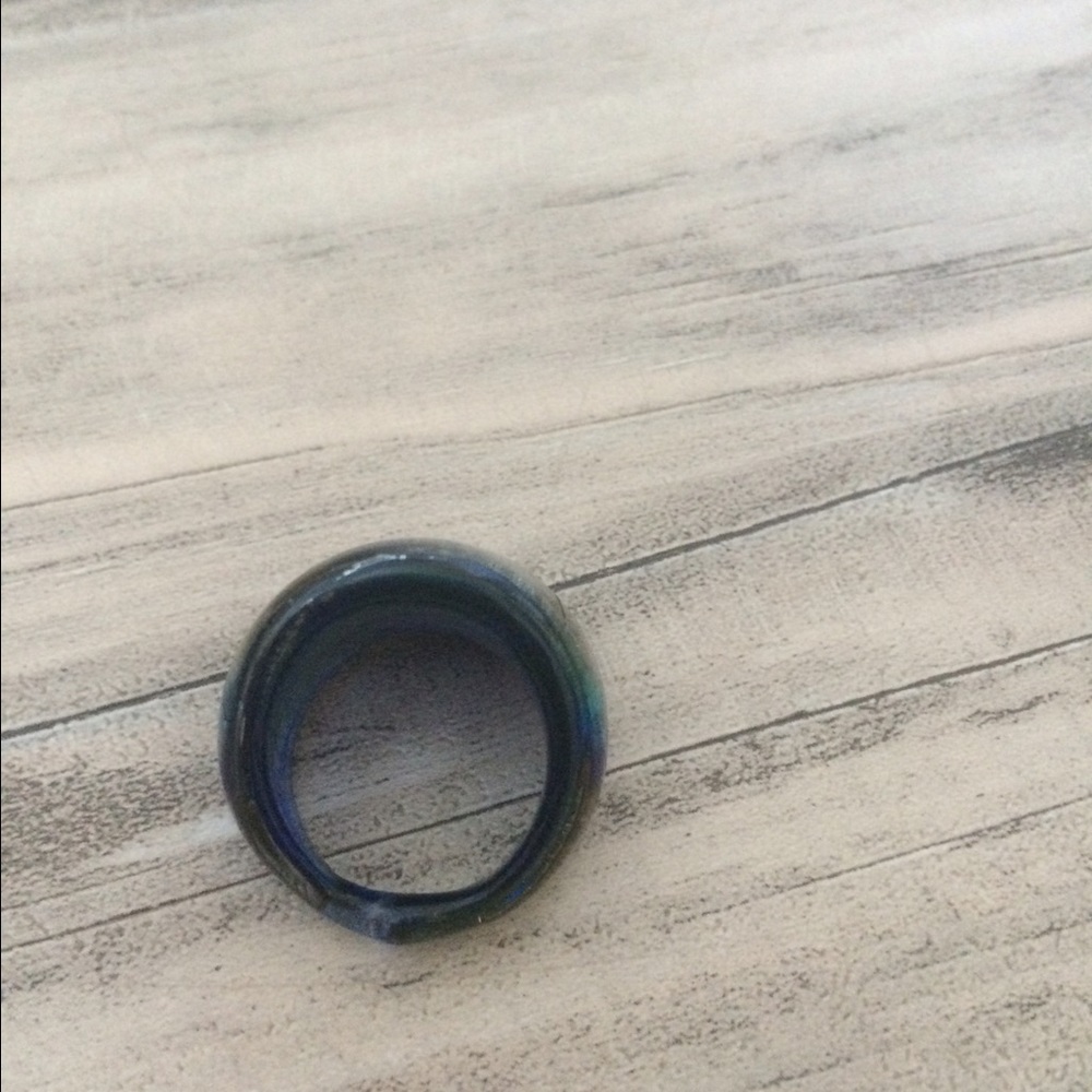 Multi-color ring - Picture 2 of 3