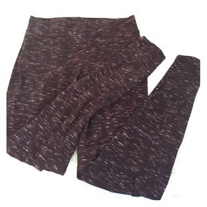 EUC Torrid black and white leggings