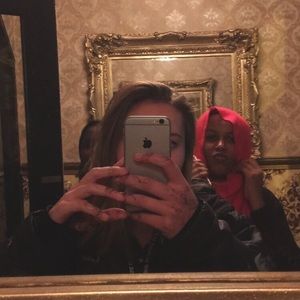 Meet your Posher, Emma