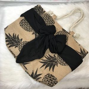 Pineapple 🍍 Vacation Totes with Removable Sarong