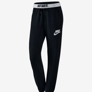 Nike women's loose black joggers