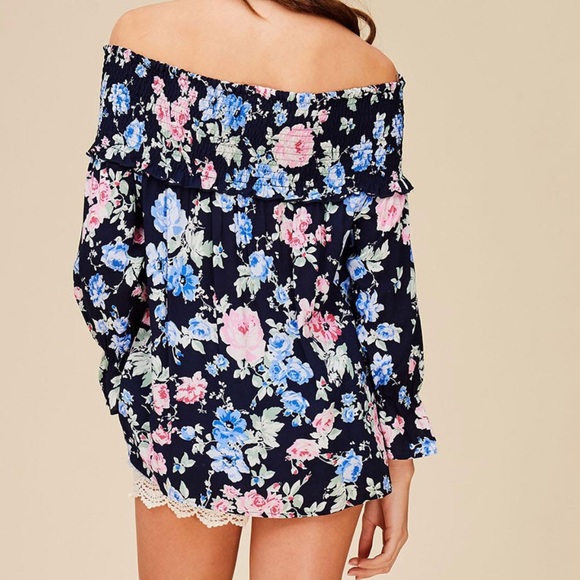 BNWT Navy Floral Off Shoulder Top - Picture 7 of 7