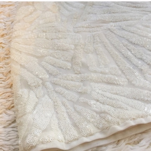 NWT BCBG white "paxton" sequin skirt - Picture 2 of 3