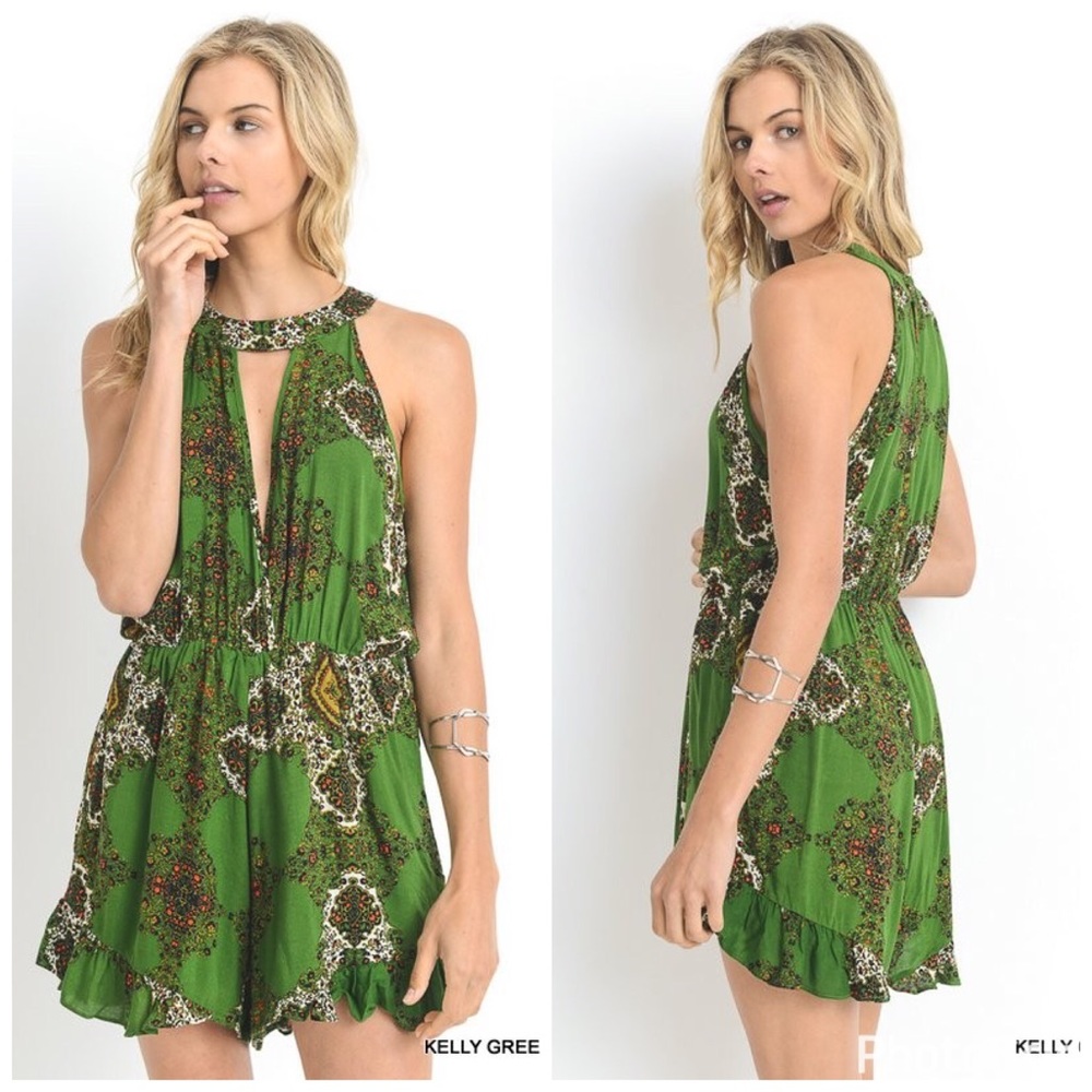 Beautiful kelly green longer length keyhole romper - Picture 4 of 4