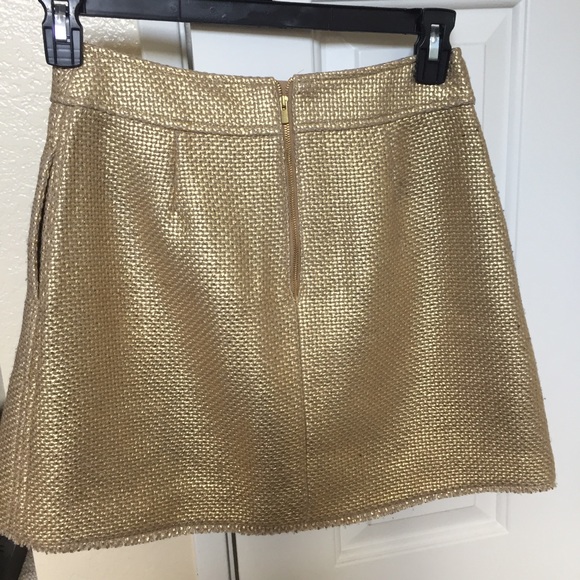 Banana Republic Gold textured skirt - Picture 3 of 4