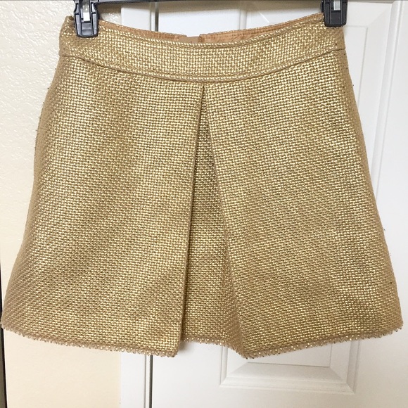 Banana Republic Gold textured skirt - Picture 2 of 4