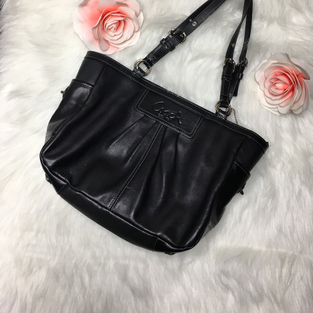 💯 Authentic Black Coach Bag