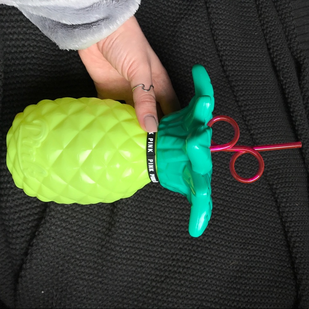 Pineapple water bottle