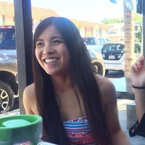 Meet your Posher, Claudia