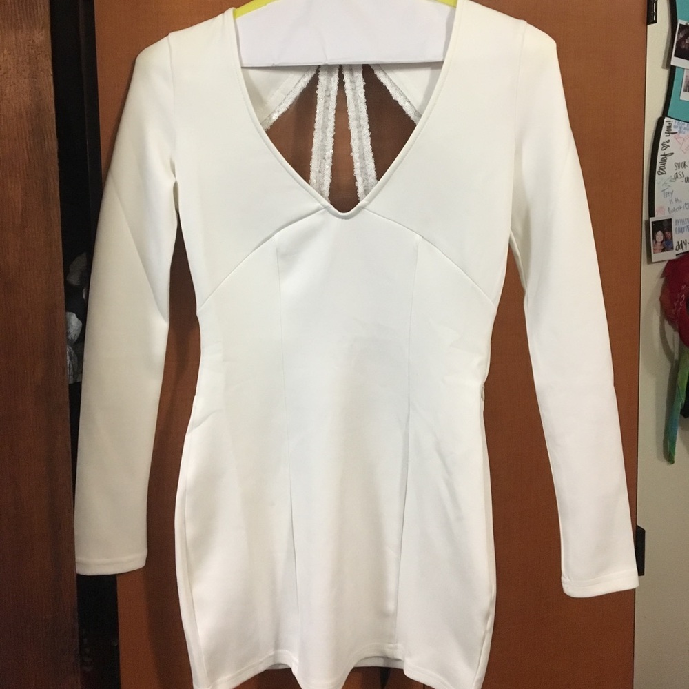 White formal dress - Picture 1 of 2