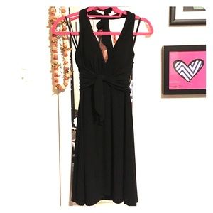 👯 LBD Marilyn Monroe style black dress.