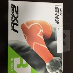 Unisex compression sleeves