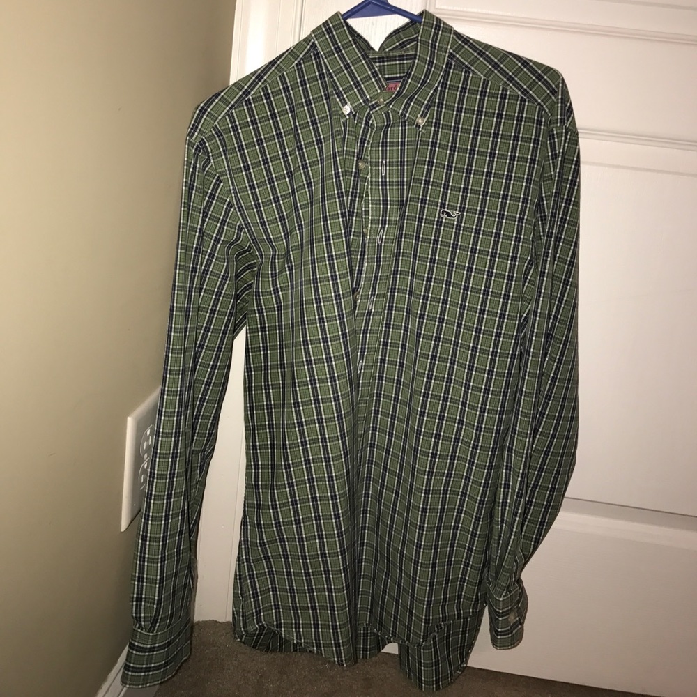 Men's vineyard vines shirt