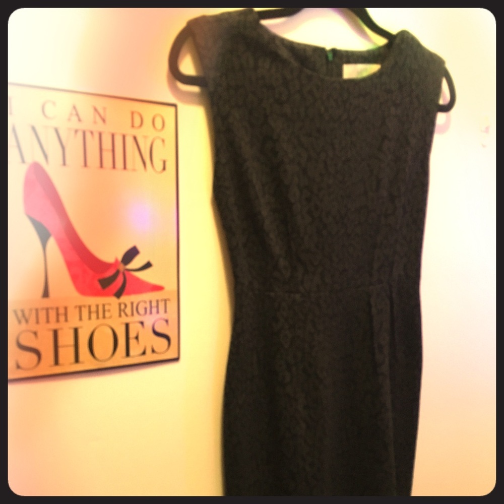 👗 Business casual dress ➕ Free Accessory!