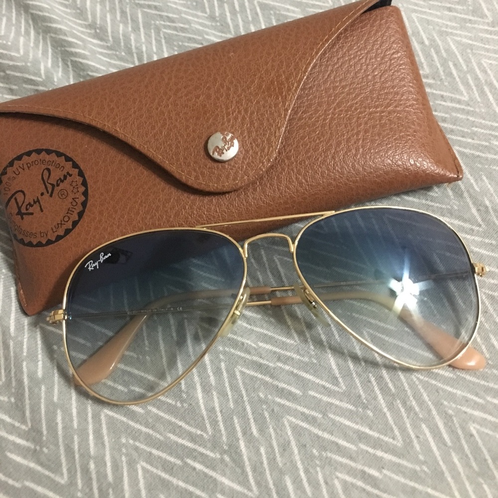 Ray-Ban Aviators - Picture 3 of 3