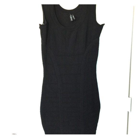 Classic Bandage Dress from Guess by Marciano! - Picture 1 of 3