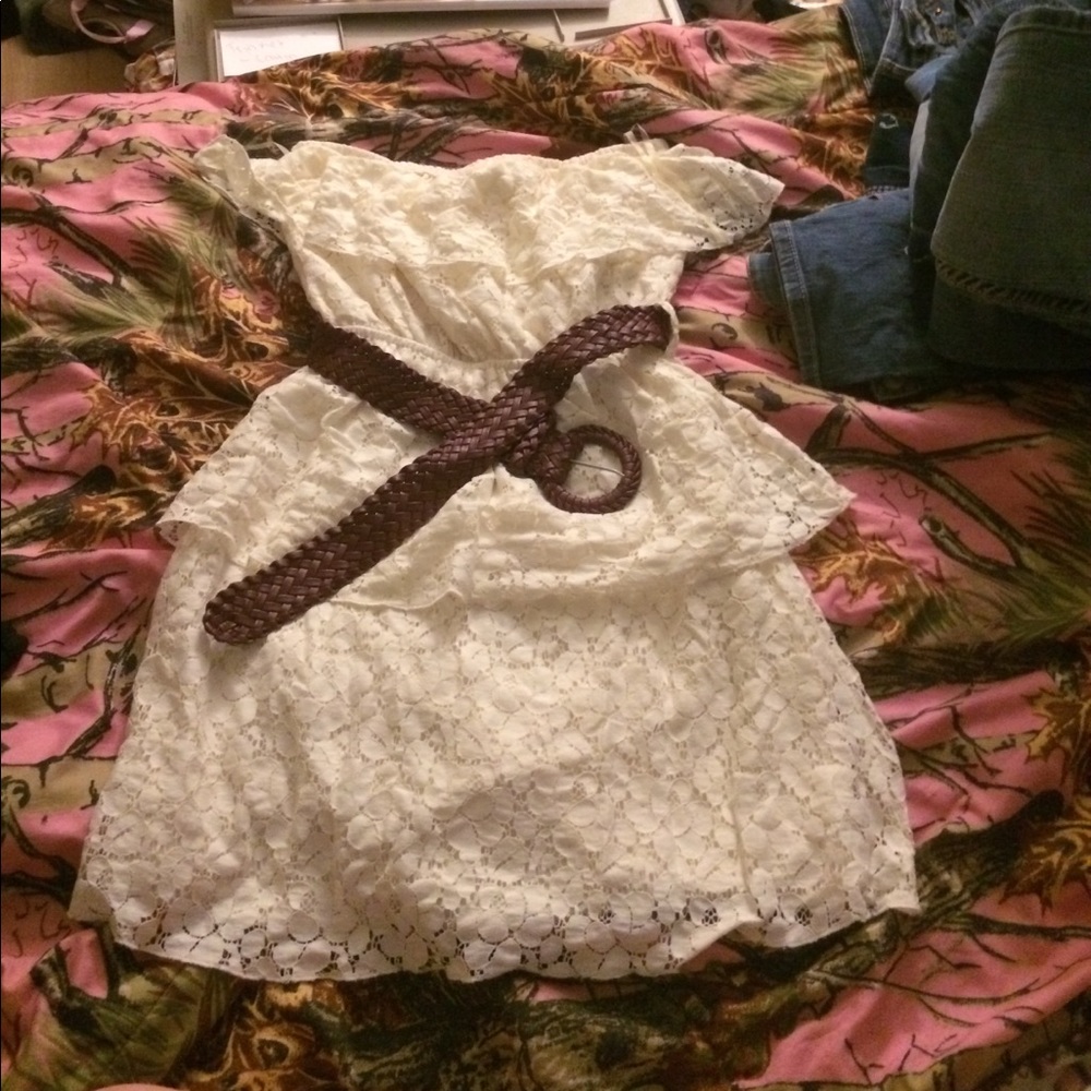 White strapless dress