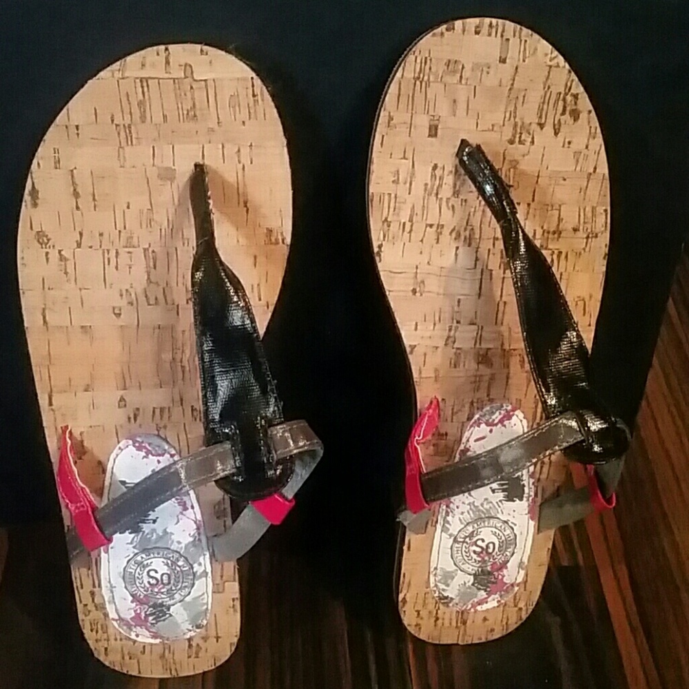 Sandals - Picture 3 of 3