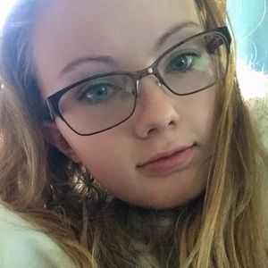 Meet your Posher, Haley