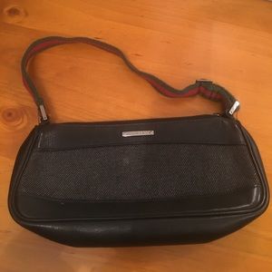 Small Gucci wristlet