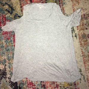 Cute grey t with shoulder cut