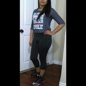 CLASSIC SUPPLEX BODY FIT CAPRI LEGGING