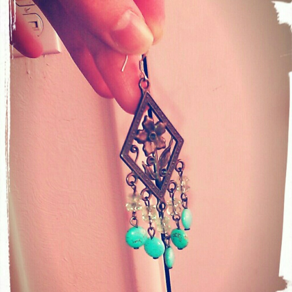 🚫 Given as free gift 🚫 Vintage Style Earrings 🚫 - Picture 3 of 3