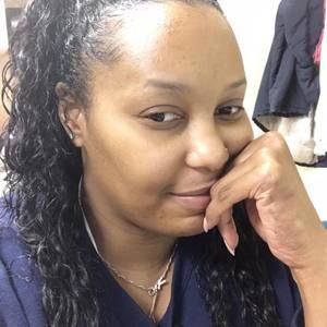 Meet your Posher, Ikia