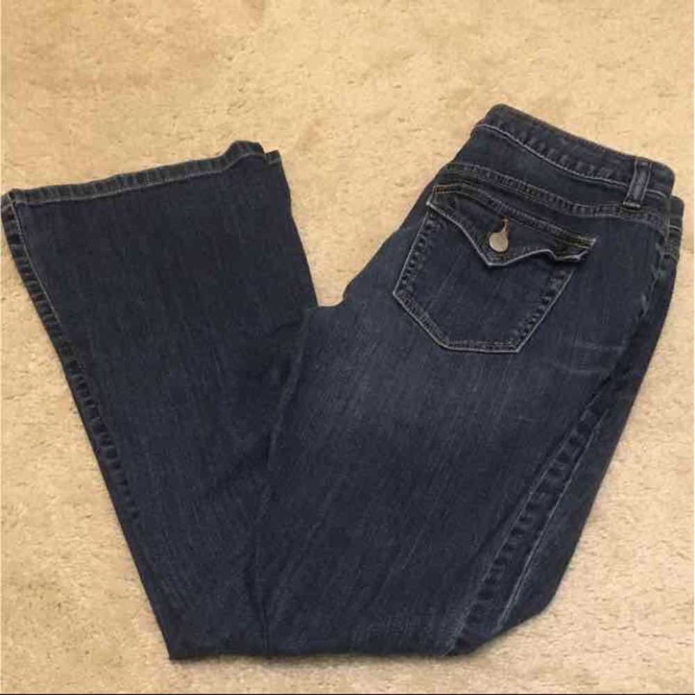 Jennifer Lopez jeans