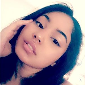 Meet your Posher, Alexus