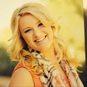 Meet your Posher, Allyson