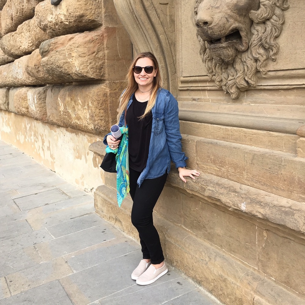 Meet your Posher, Victoria