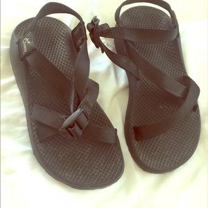 Black classic women's chaco