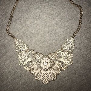 White detail statement necklace!