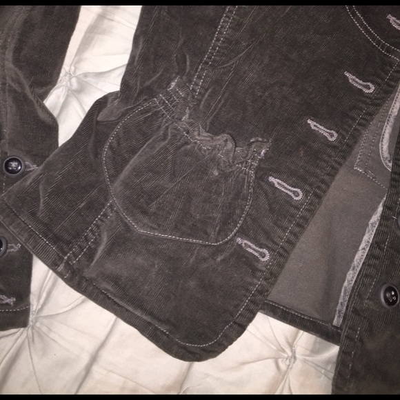 Cute detailed jacked - Picture 2 of 4