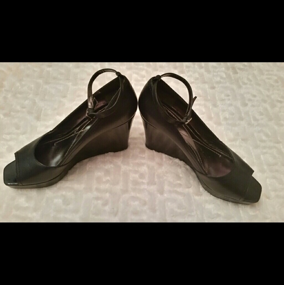 Brand New Enzo Angiolini Peep Toe Wedges