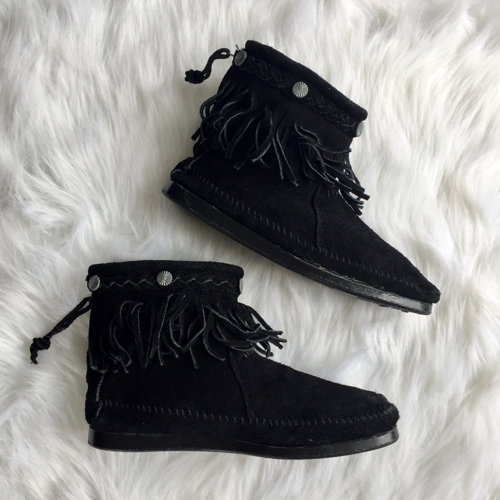 Minnetonka Leather Ankle Fringe Moccasins_2