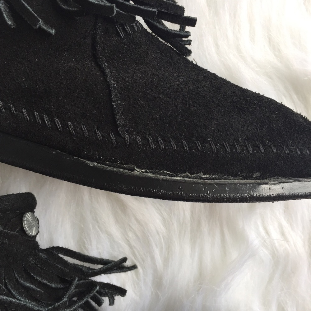 Minnetonka Leather Ankle Fringe Moccasins_4