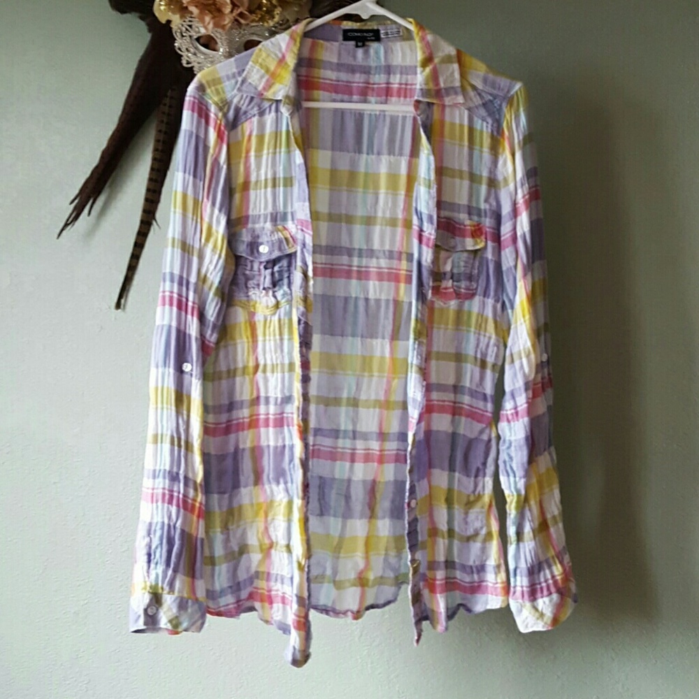 Spring button down