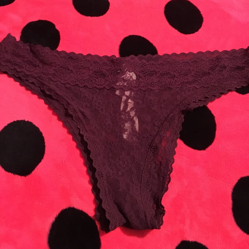 VS lace panties. NWT.