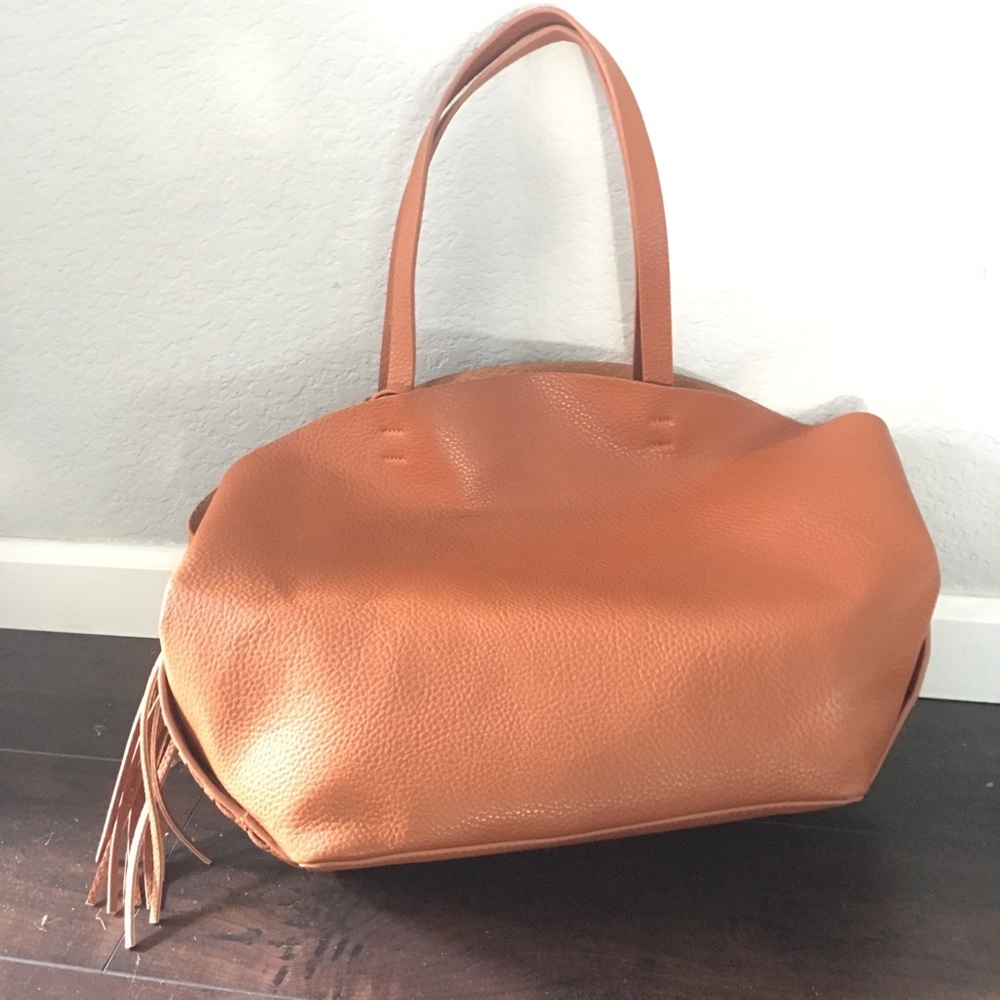 Chinese laundry large purse