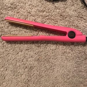 Ultra Chi straightener