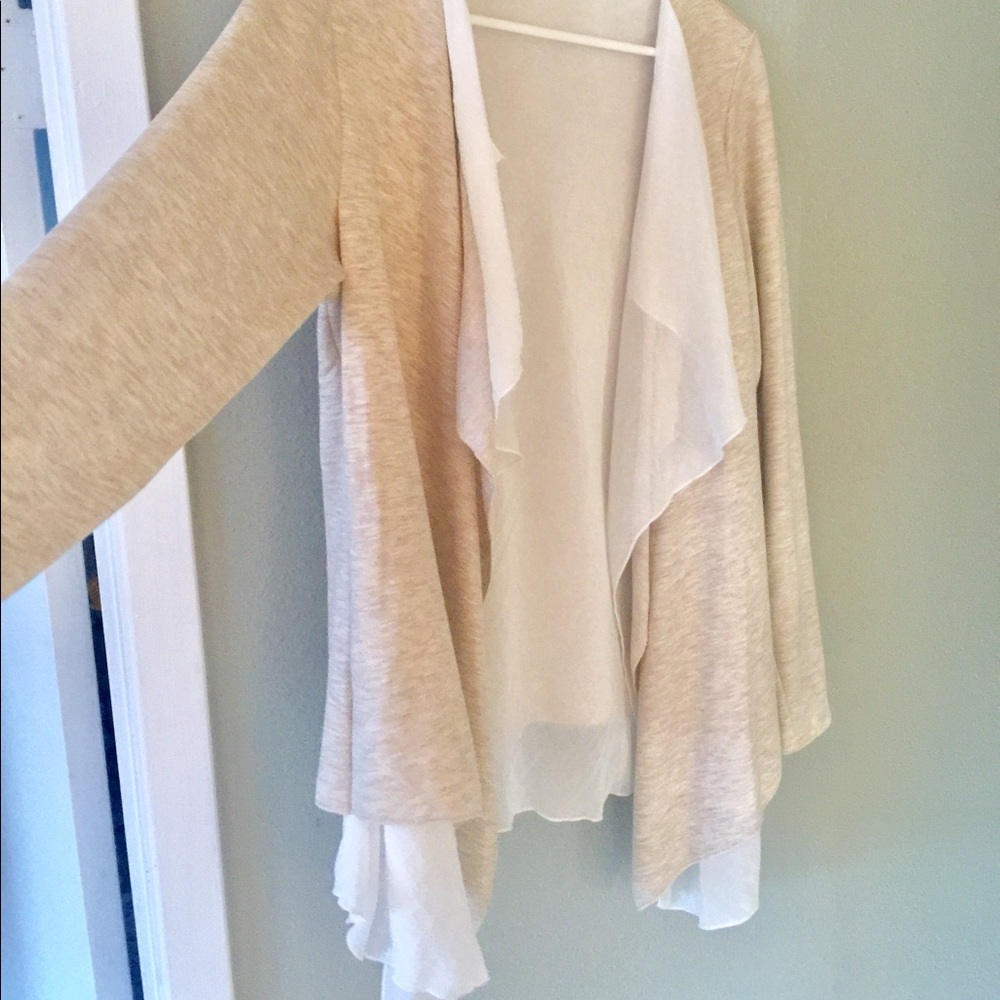 Cream open-cardigan with white chiffon