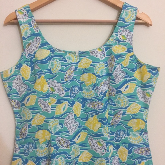 Seashell Seaside Print Fitted Summer Beach Dress - Picture 2 of 6